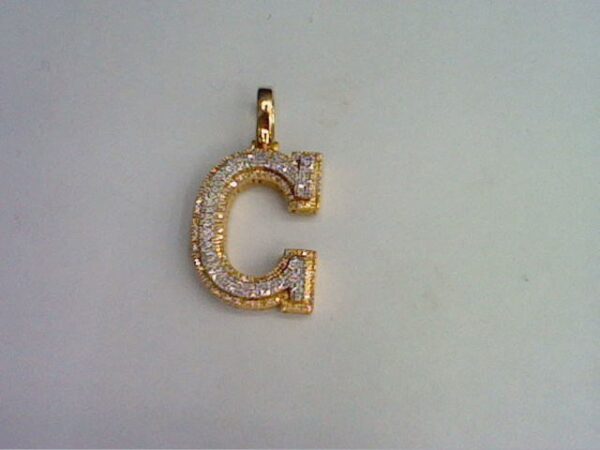 10KT 0.33-0.34 CT D- MICROPAVE INITIAL "C"